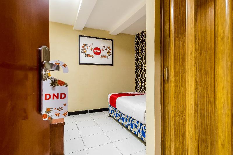 Urbanview Hotel Syariah Residence Medan By Reddoorz Ngoại thất bức ảnh